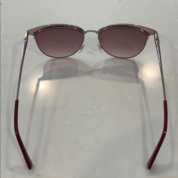 [Longchamp] Red Wayfair Sunglasses with Case - Picture 6 of 6